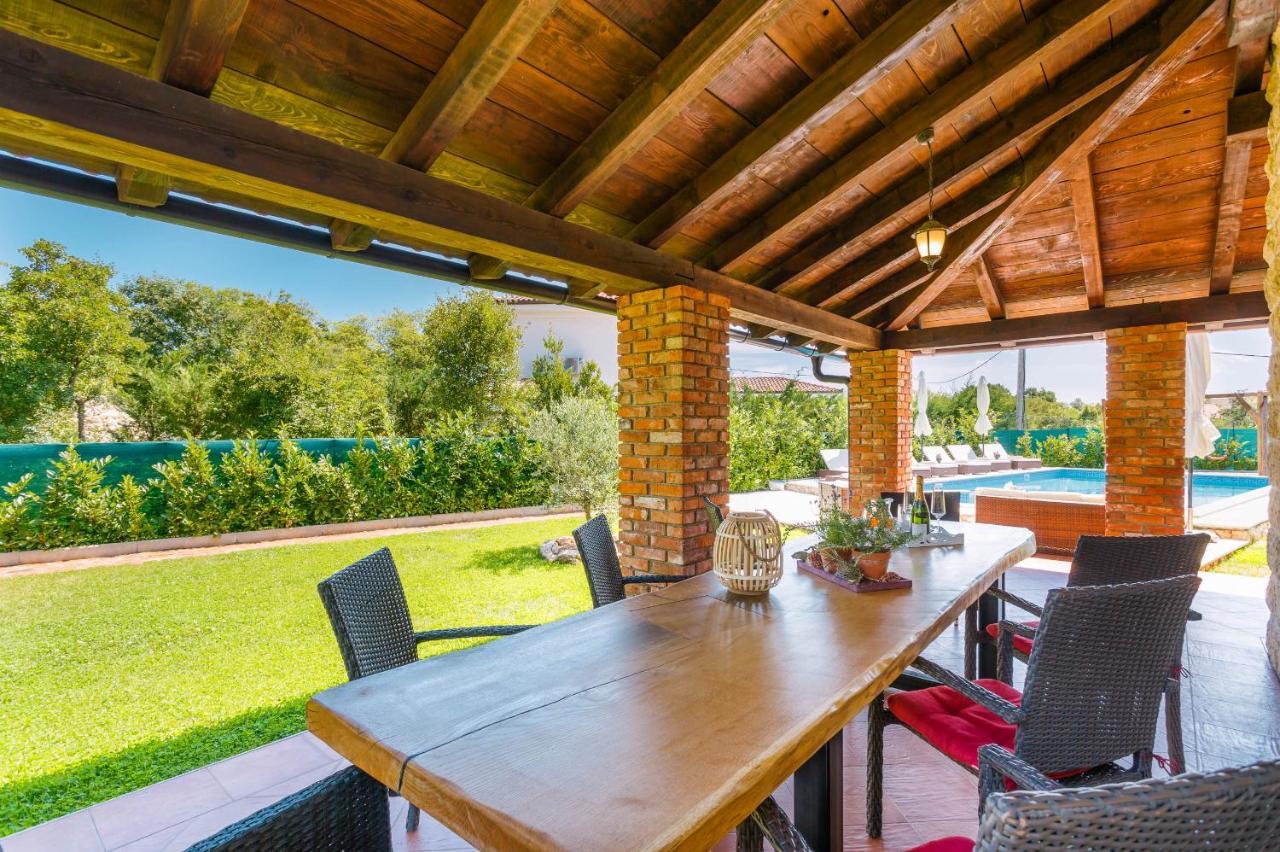 Villa Kamenica Kras Exterior foto